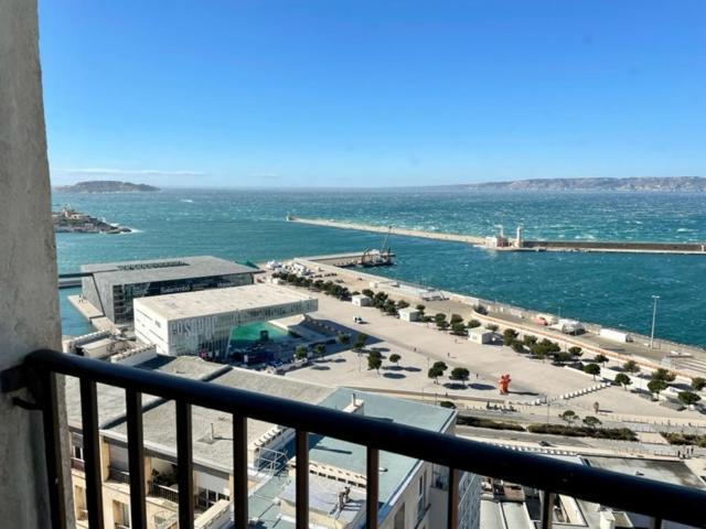 Vue Mer Le Panoramique Vieux-Port De マルセイユ エクステリア 写真