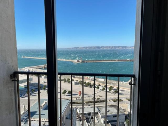 Vue Mer Le Panoramique Vieux-Port De マルセイユ エクステリア 写真