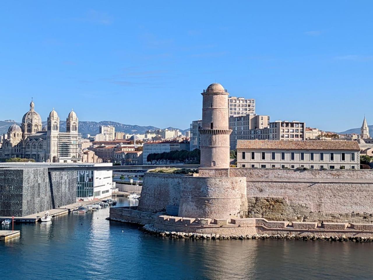 Vue Mer Le Panoramique Vieux-Port De マルセイユ エクステリア 写真