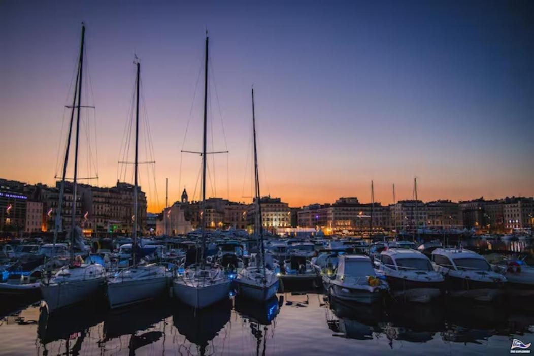 Vue Mer Le Panoramique Vieux-Port De マルセイユ エクステリア 写真